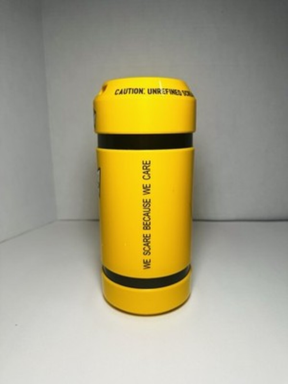 DISNEY PARKS MONSTERS INC SCREAM CAN SCARE CANISTER WATER BOTTLE NO STRAW WORKS!